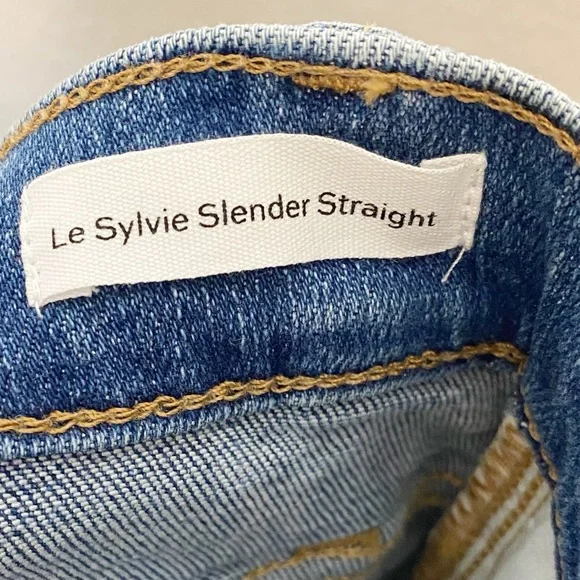 Frame Le Sylvie Slender Straight-Leg Jeans in Sonoma Rips Distressed